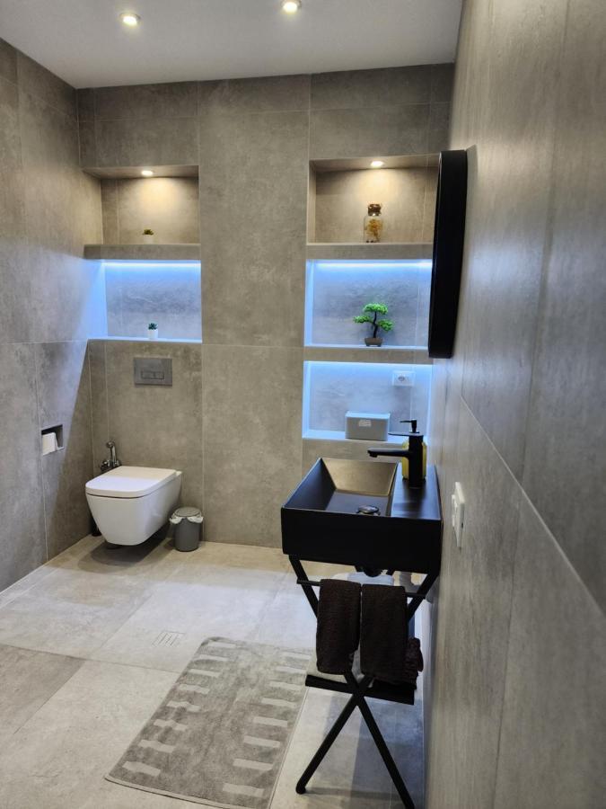 Durres City Apartment, City Center & Close To The Beach Eksteriør bilde