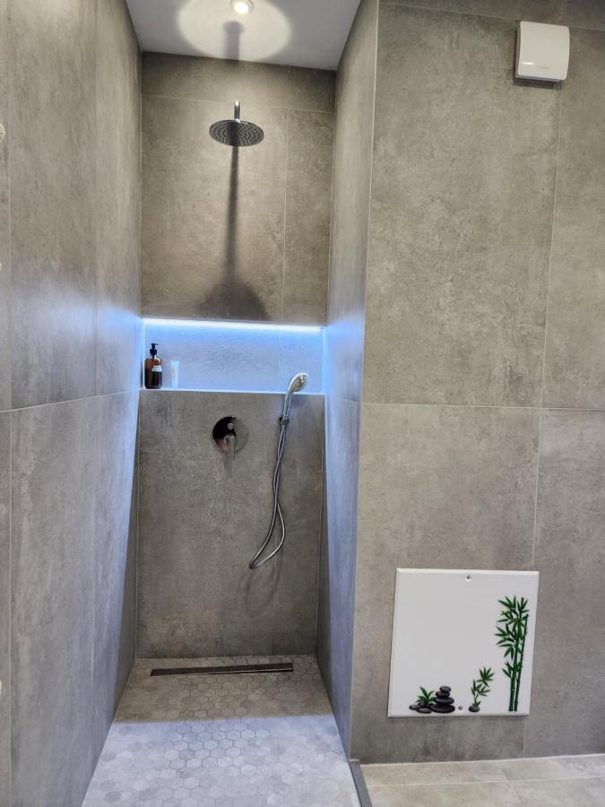 Durres City Apartment, City Center & Close To The Beach Eksteriør bilde